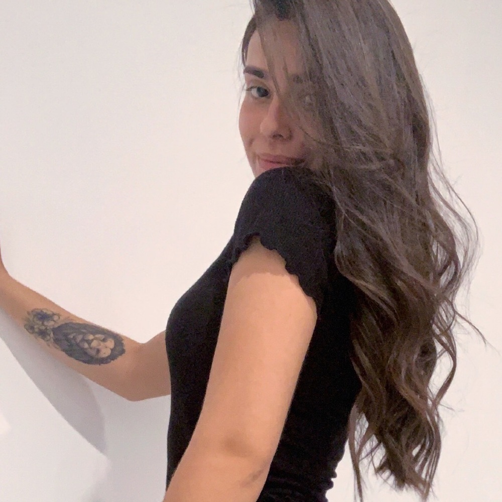 Meet your Posher, Gabriela